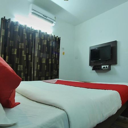 Lake View Hotel Madurai Exterior foto