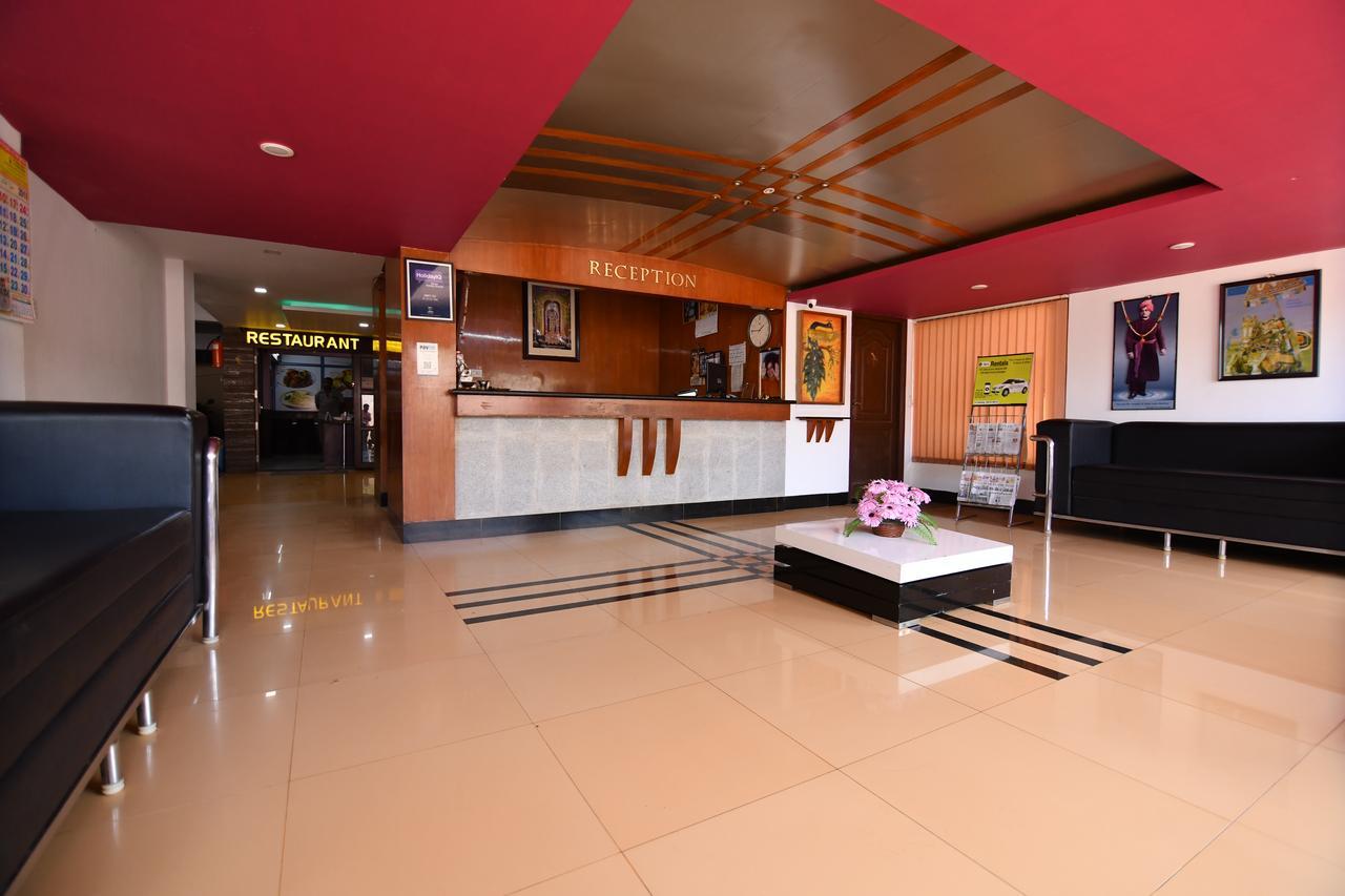Lake View Hotel Madurai Exterior foto