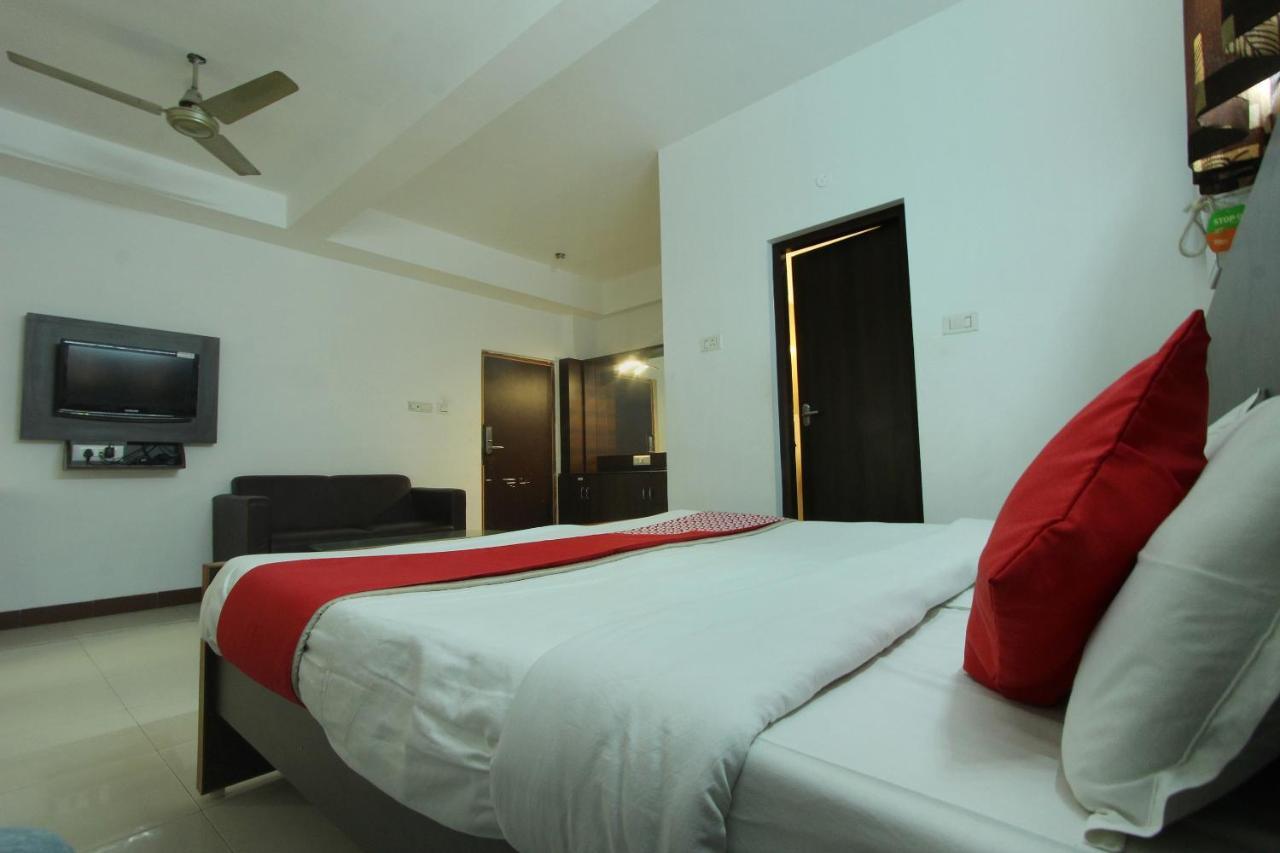 Lake View Hotel Madurai Exterior foto